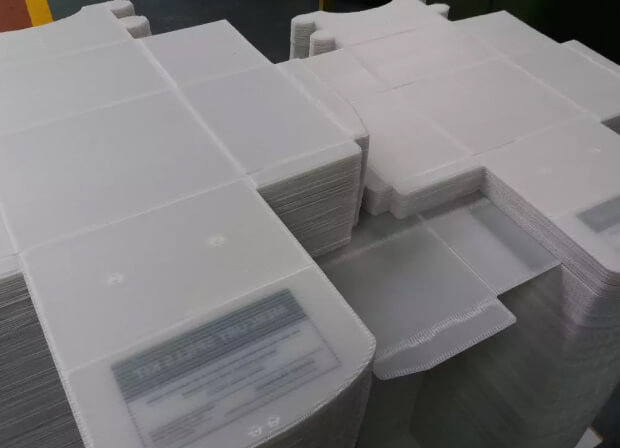 Boîtes CoolSeal emballées à plat